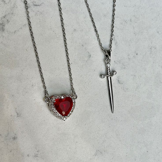 " قلادة "أنت في قلبي